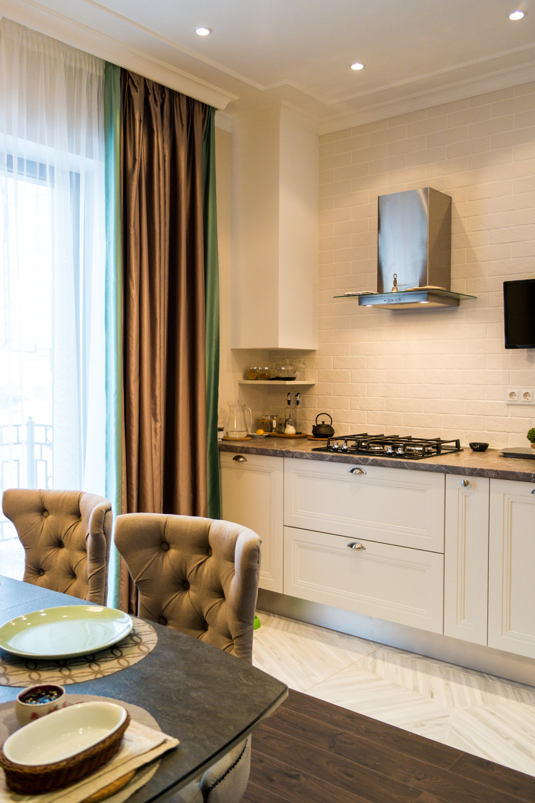 Неоклассика на ул.Федосеевской