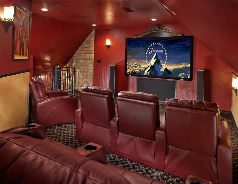 This is an example of a contemporary home theatre in Dallas.