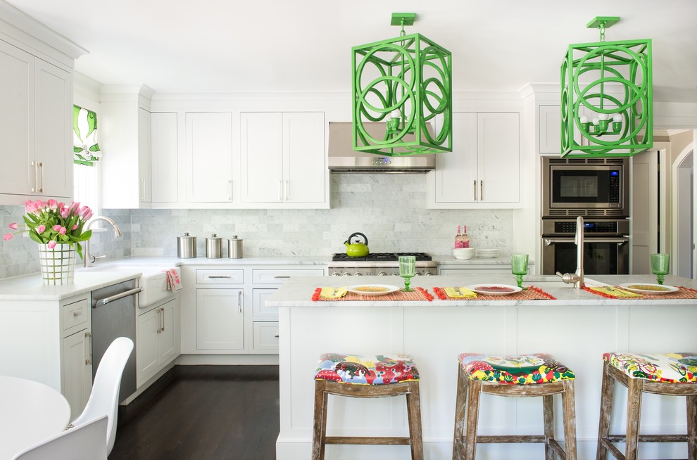 Example of a kitchen design in New York