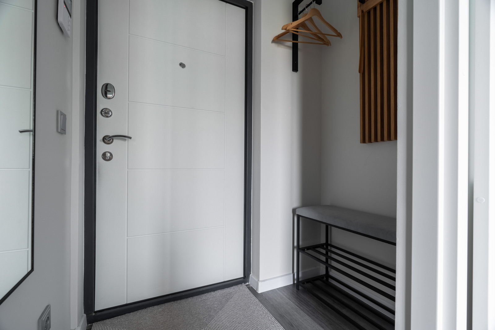 Парадный ансамбль, 2евро, 32м2