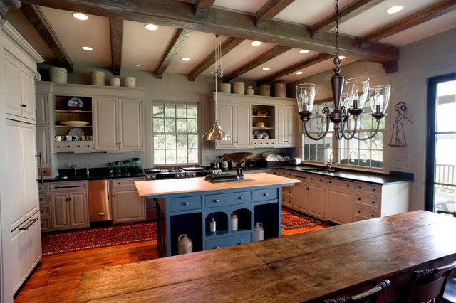 Lake Houses - Traditional - Kitchen - Dallas - by Durrett Homes