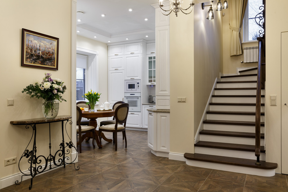 Дом с мастерской