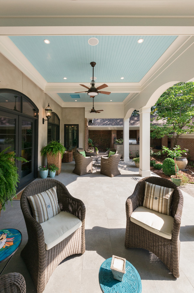 Design ideas for a traditional patio in Charlotte.