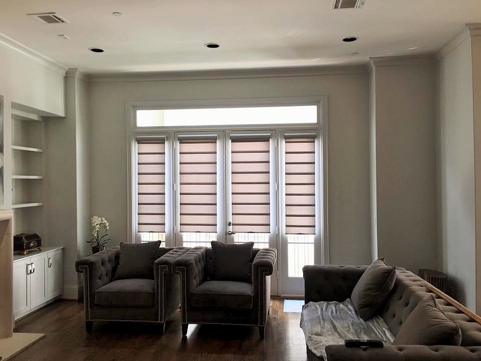 Home design - transitional home design idea in Houston