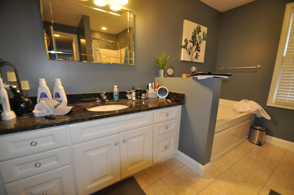Spacious Master bathroom in cool hues - Project 3121