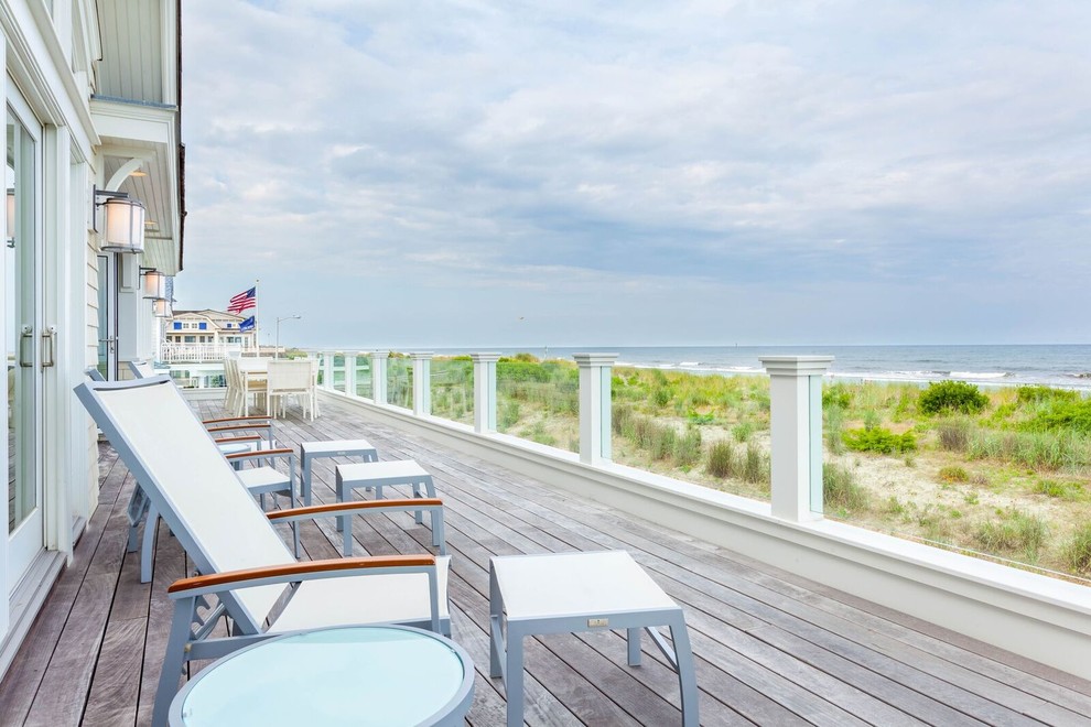 Stone Harbor Modern - Deck - coastal deck idea in Philadelphia