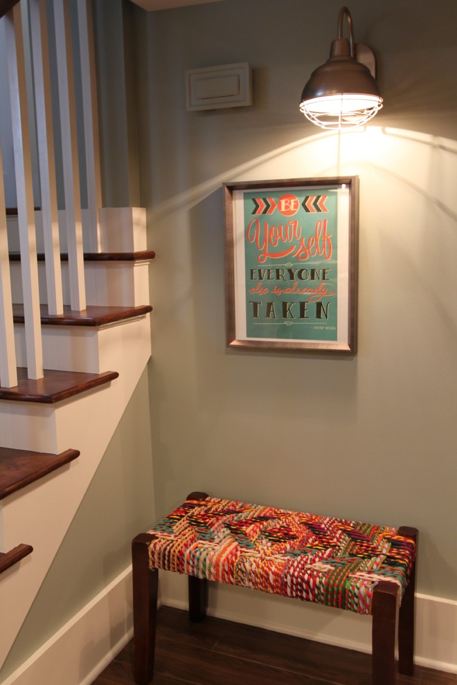 Transitional basement photo in Omaha