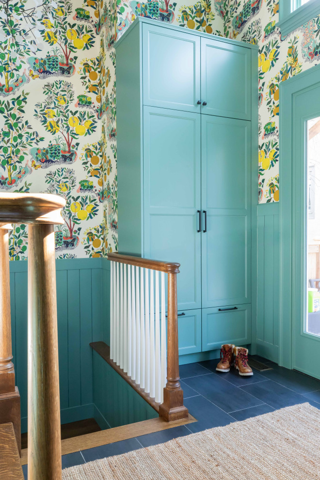 Transitional kids' room photo in Chicago