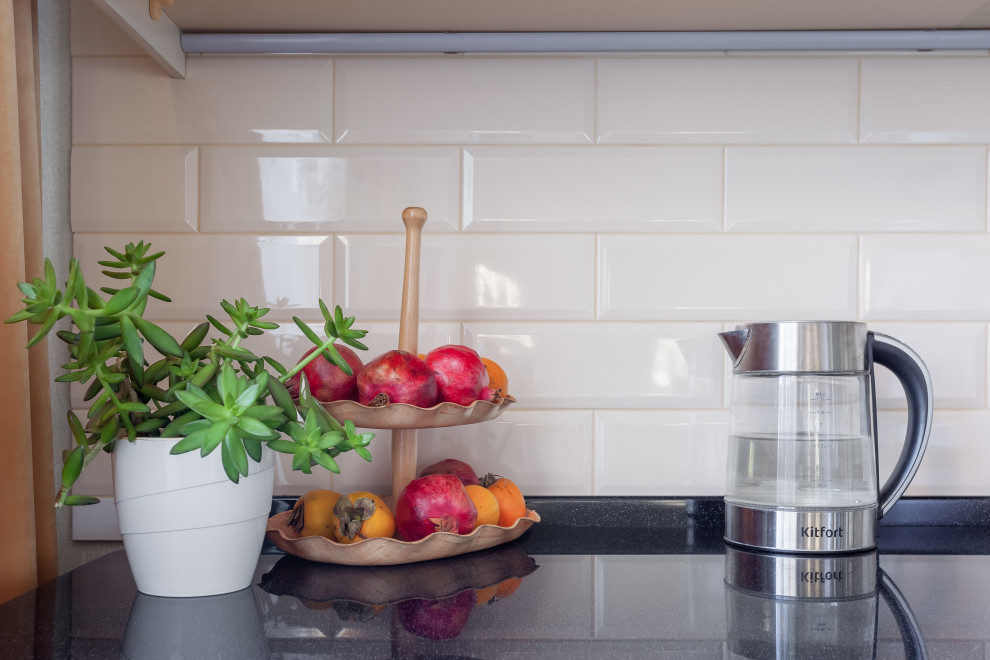 Кухня с порталом в частный дом г. Краснодар и массива ясеня