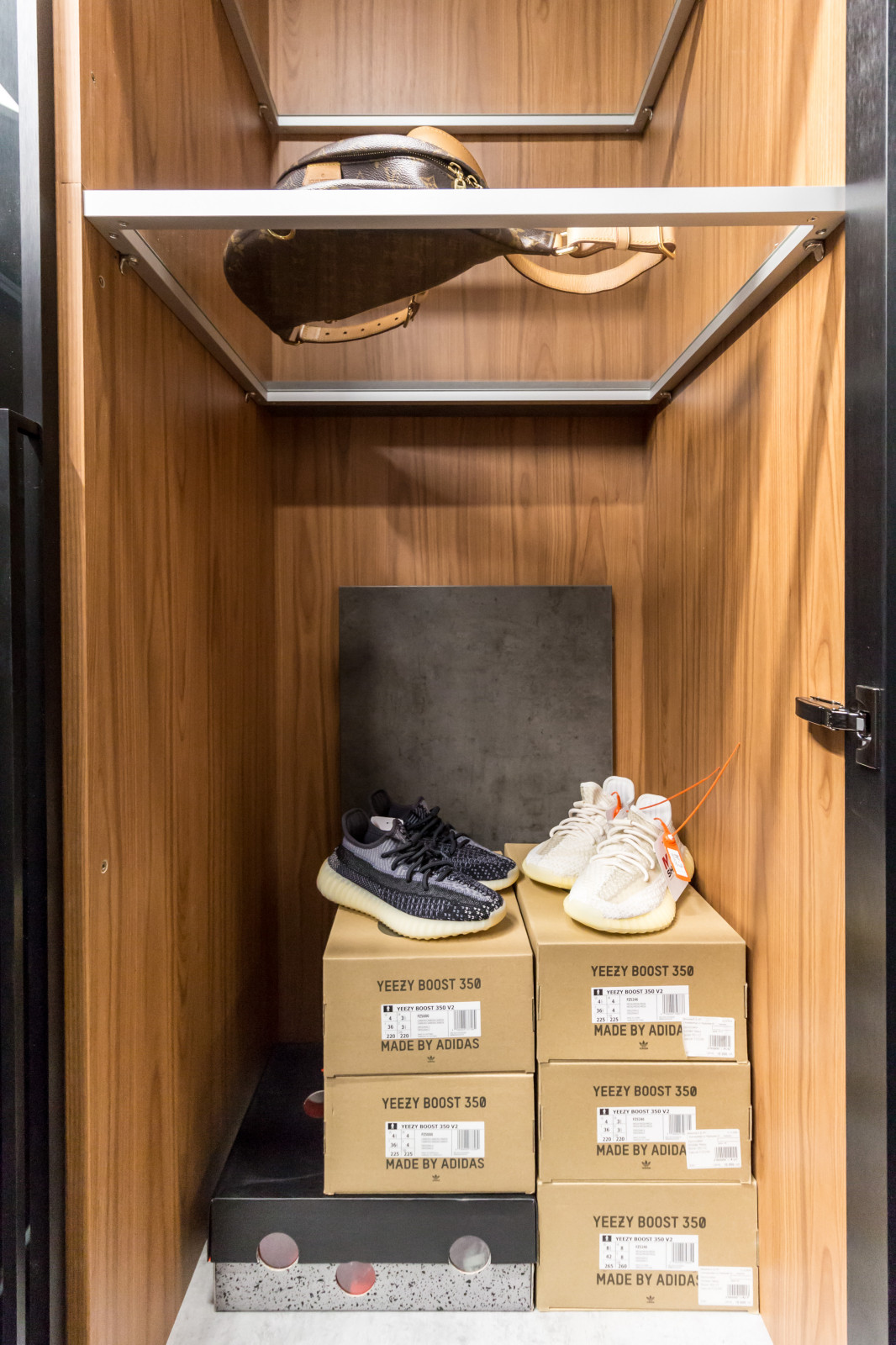 Мебель на всю квартиру для молодого человека