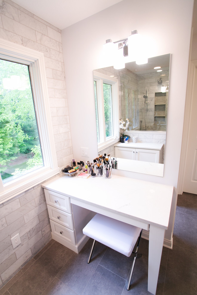 Bathroom - bathroom idea in Indianapolis