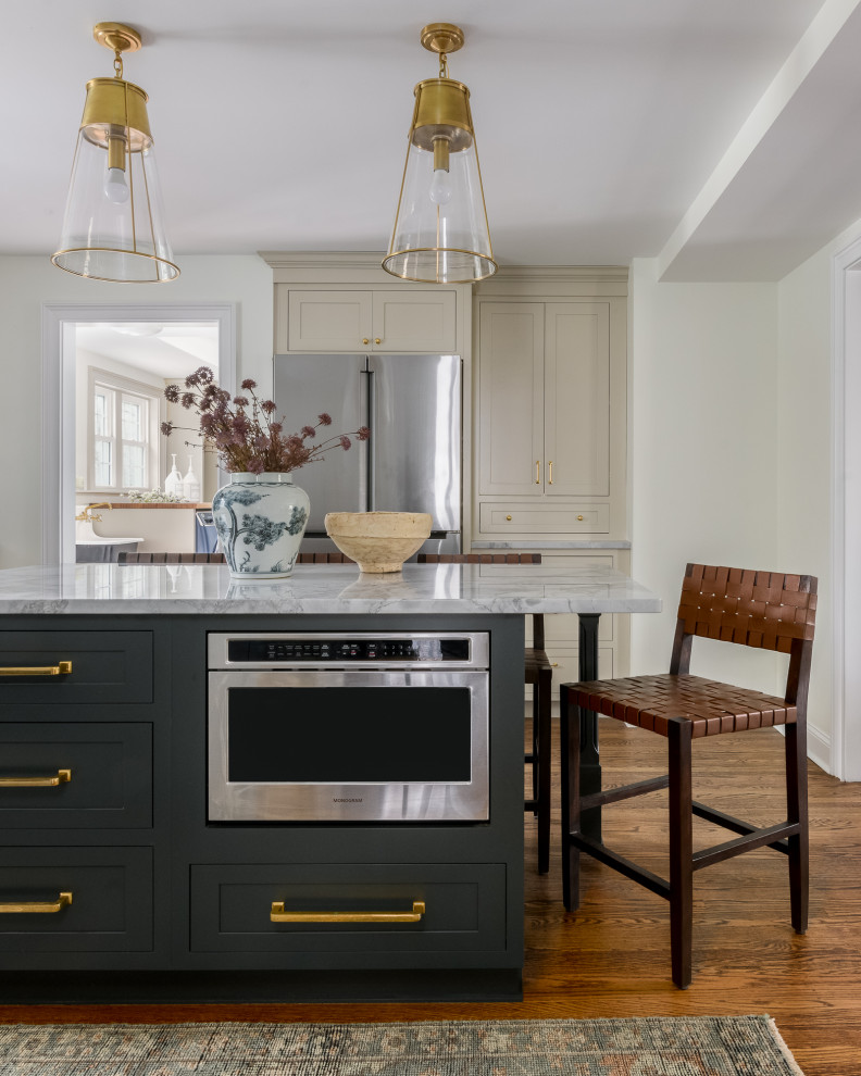 Inspiration for a timeless kitchen remodel in Philadelphia