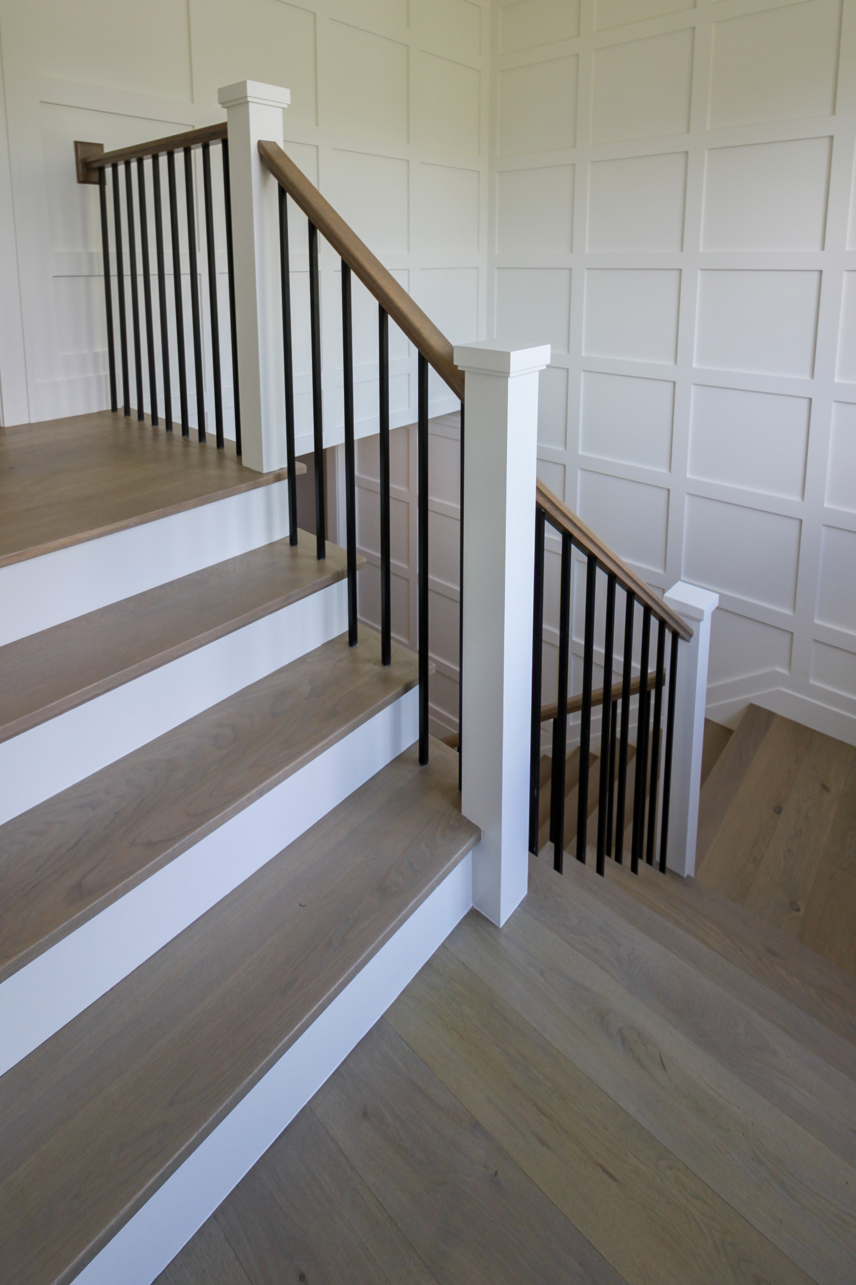 87_Welcoming and Functional Contemporary U-shaped Staircase, Arlington, VA 22207