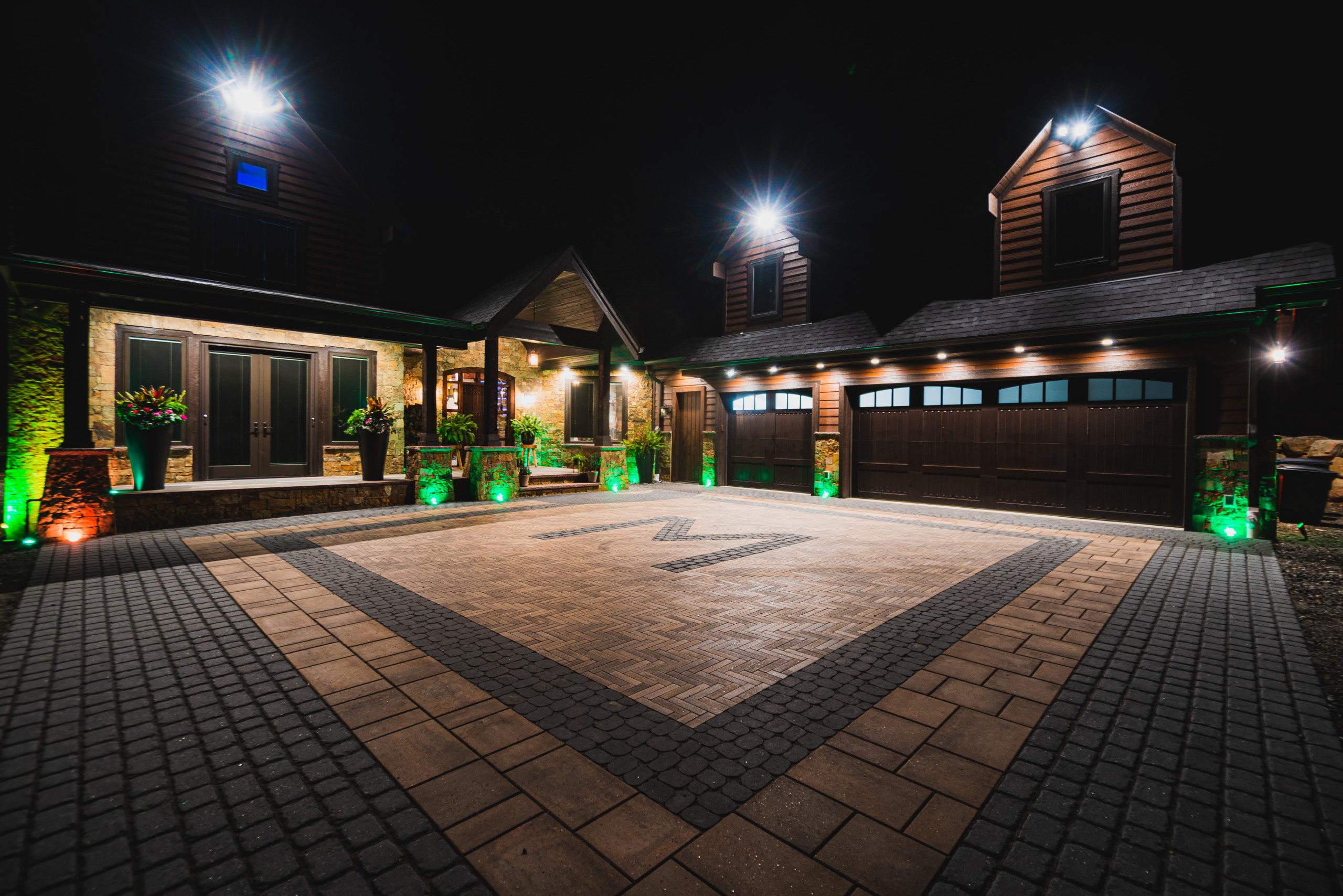 Award Winning Driveway Courtyard