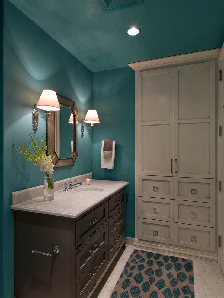Photo of a contemporary powder room in Austin.
