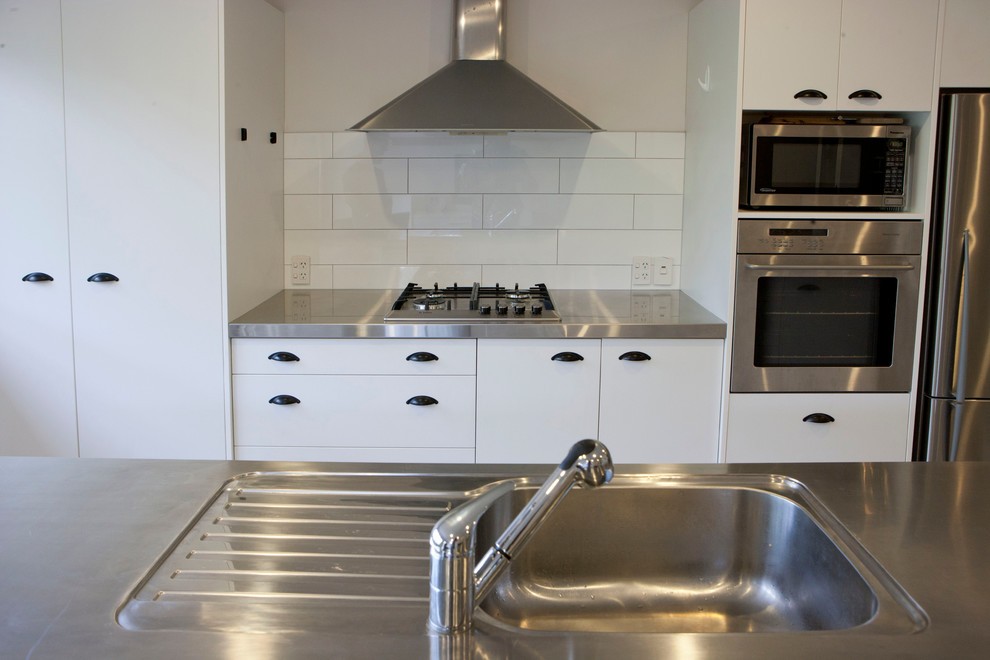 Inspiration for a traditional kitchen in Wellington.