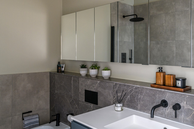 Kensington contemporary-bathroom