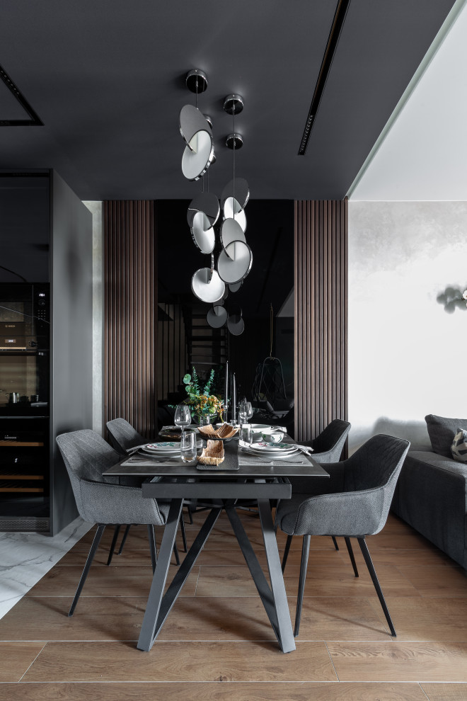 На берегу большой реки