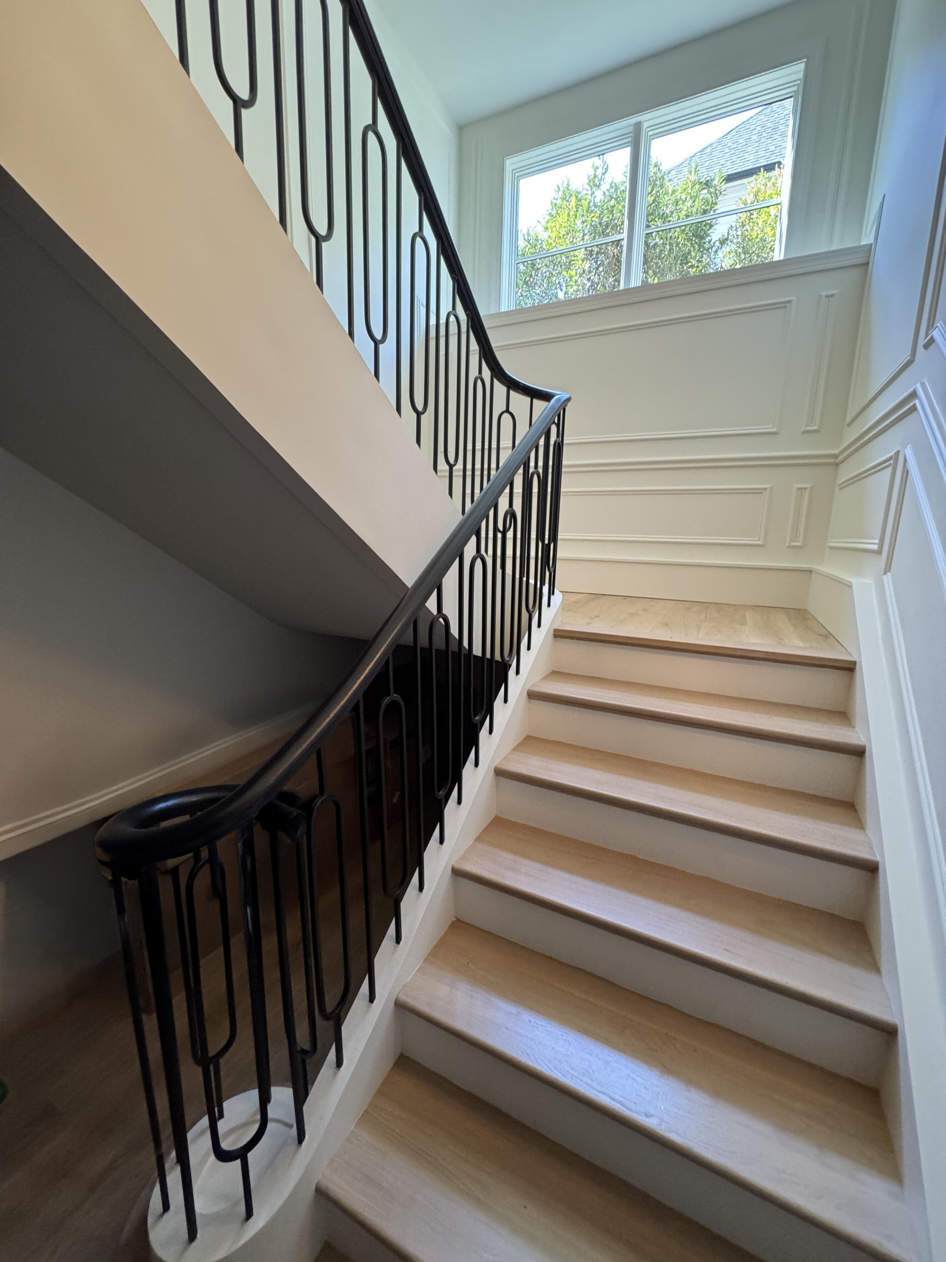 134_Stunning Straight Stair with an Elliptical Twist, McLean, VA 22101