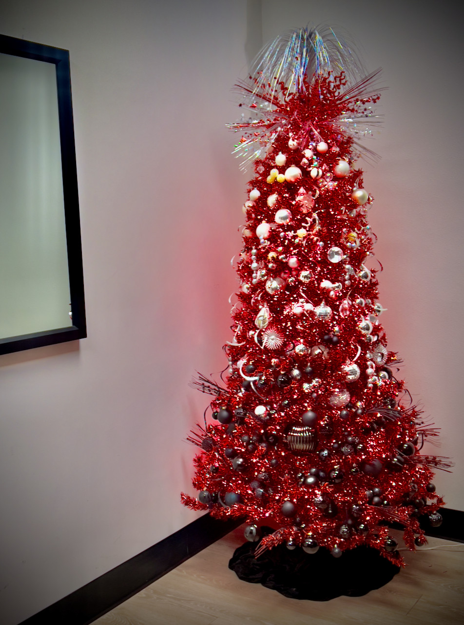 HOLIDAY DECORATING