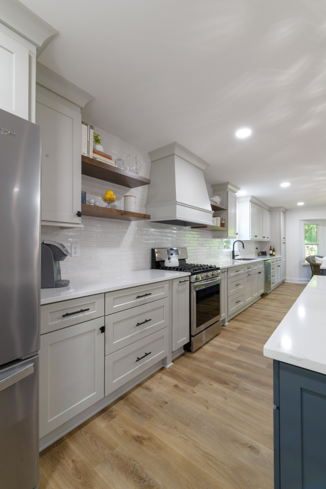 Inspiration for a transitional kitchen remodel in Atlanta