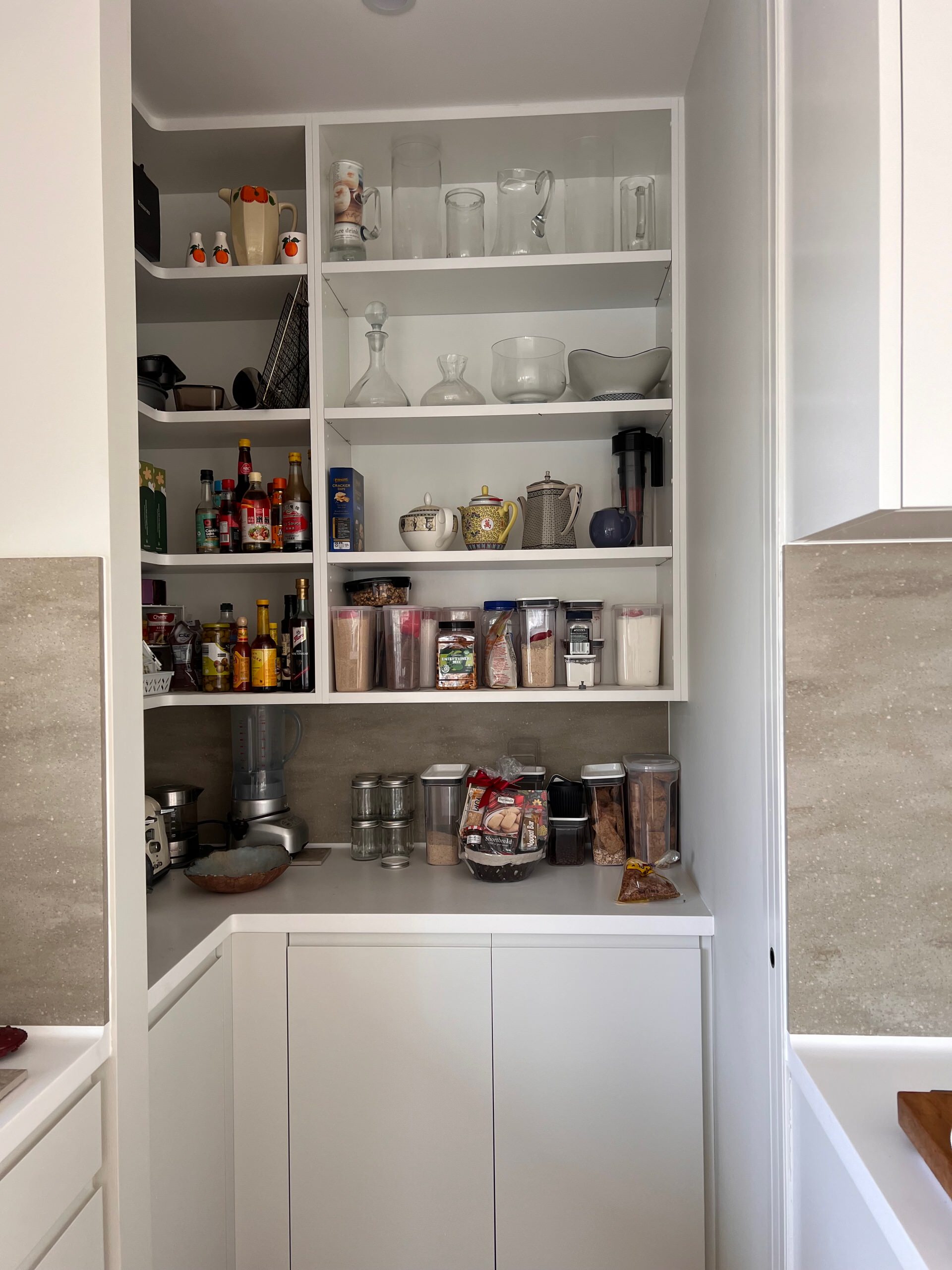 Bayview Kitchen and Entry