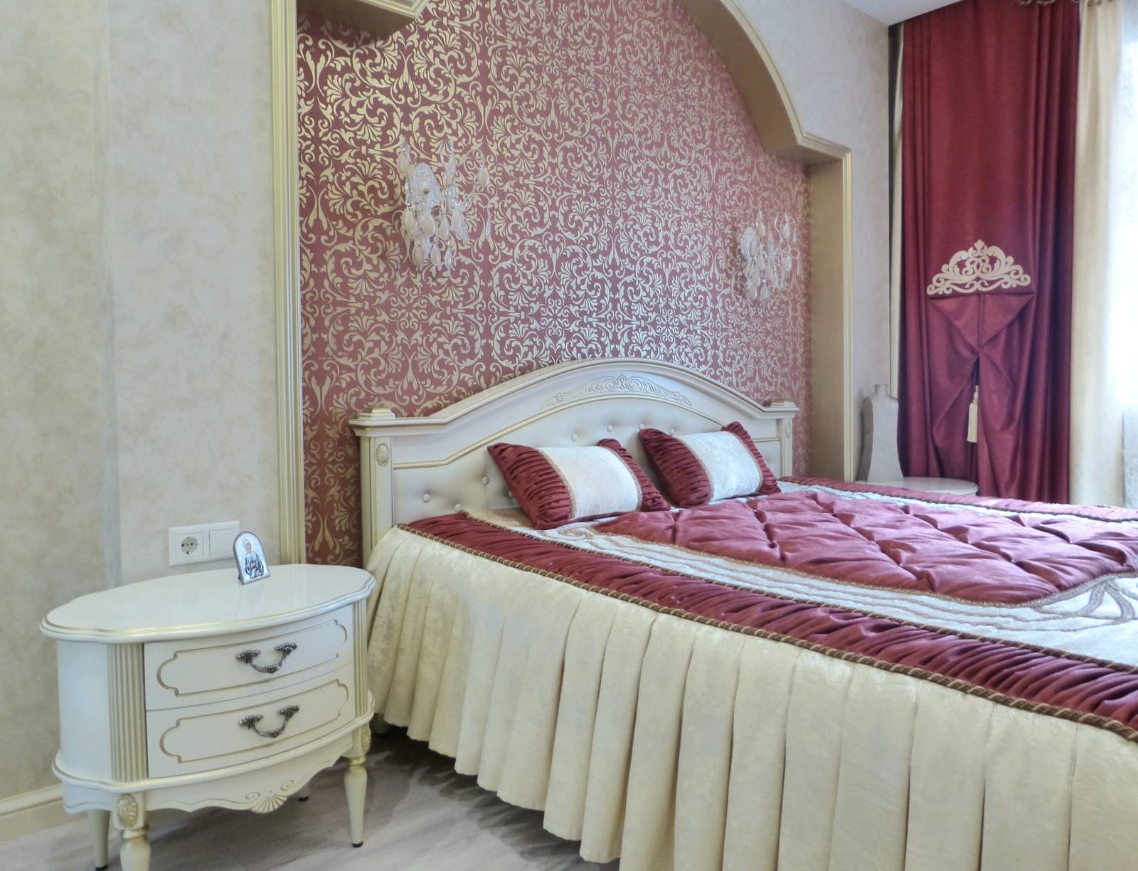 Квартира, спальня в "классическом" стиле