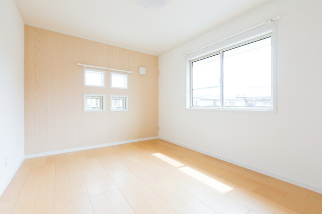 シンプルモダンなゼロエネルギーの家 chambre-d-enfant