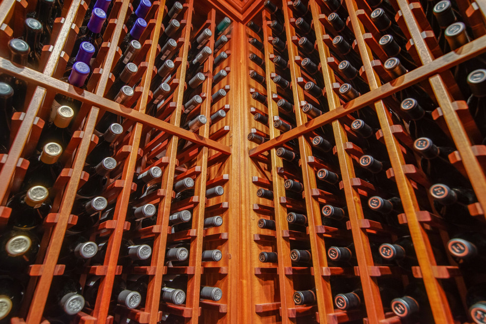 1500-bottle-custom-mahogany-wine-cellar