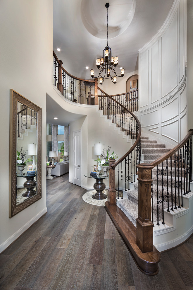 Traditional entryway in Houston.