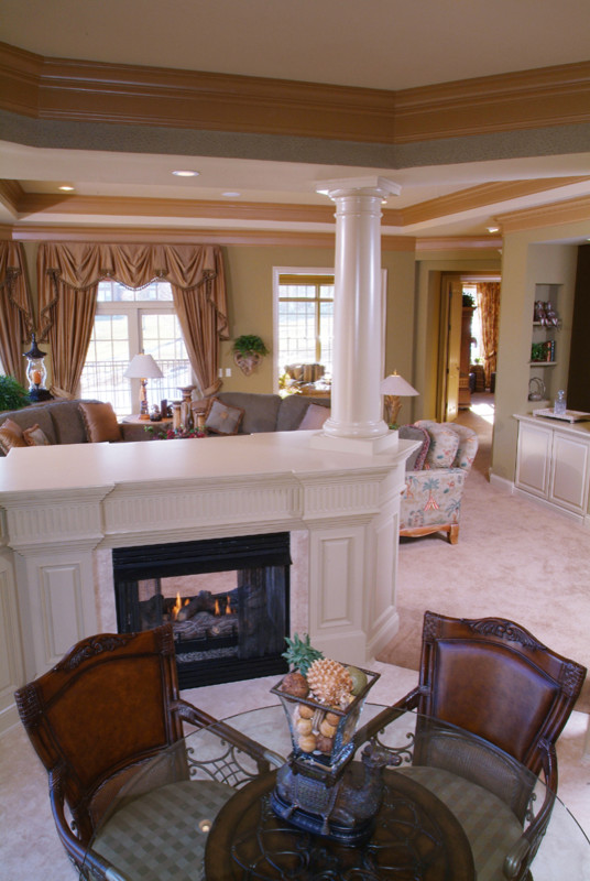 Example of a transitional kitchen design in Cincinnati