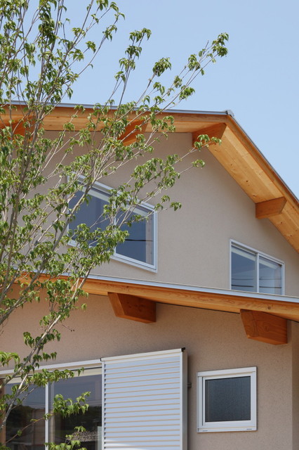 Yu-House moderno-fachada