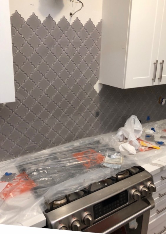 Kitchen - kitchen idea in Toronto