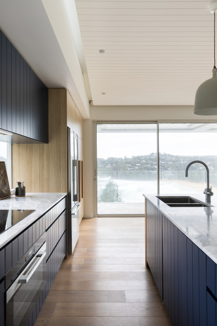 Whale Beach House contemporary-kitchen