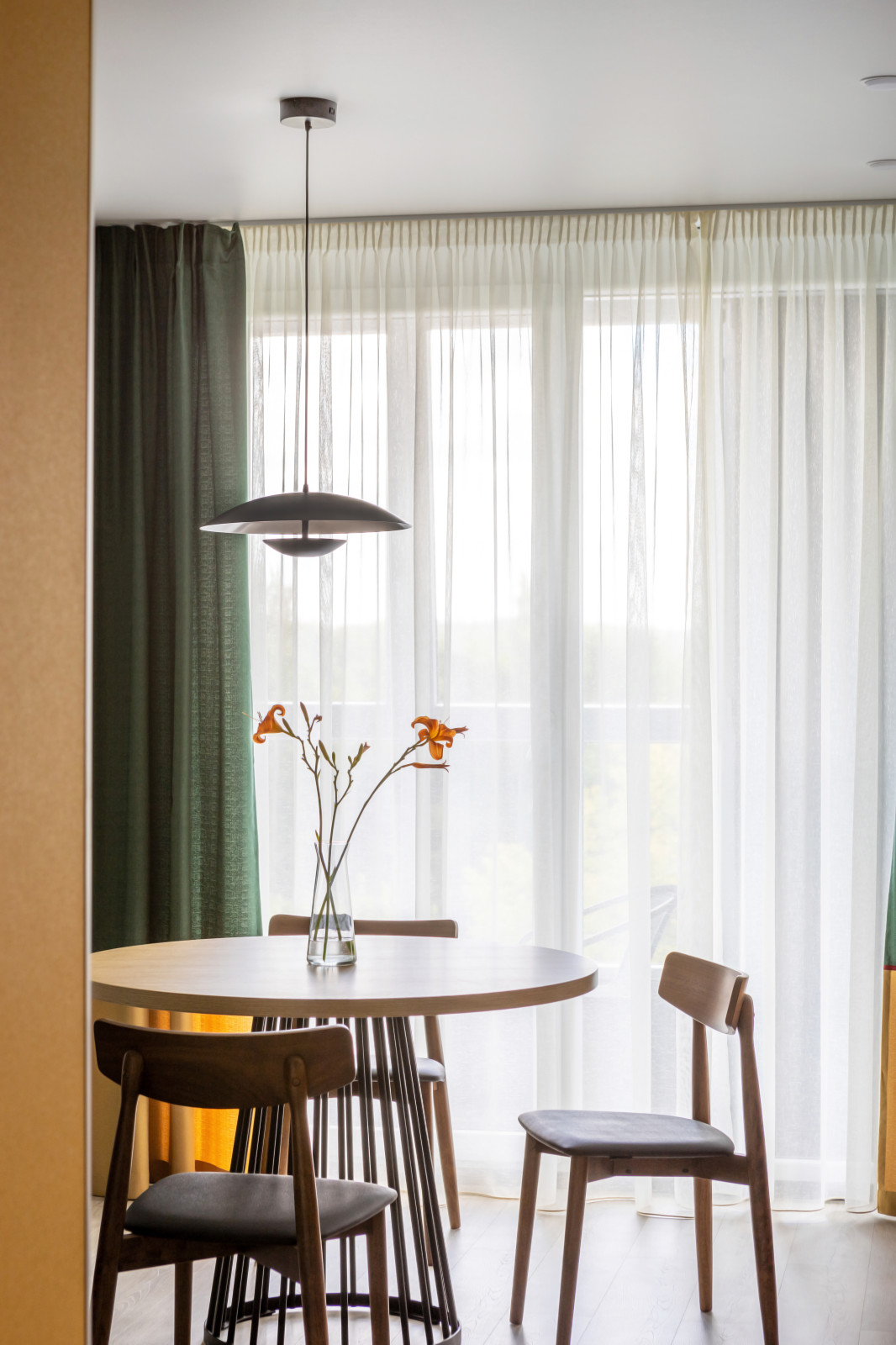 Яркие апартаменты для краткосрочной аренды