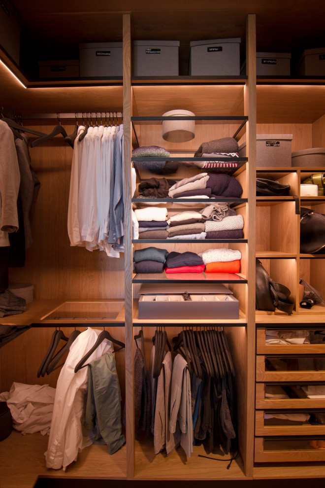 Ультрасовременный гардероб