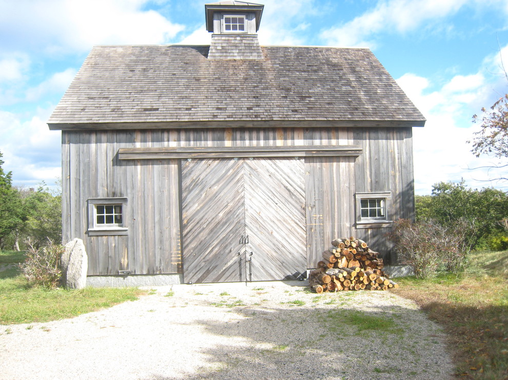 Design ideas for a large country detached barn in Boston.