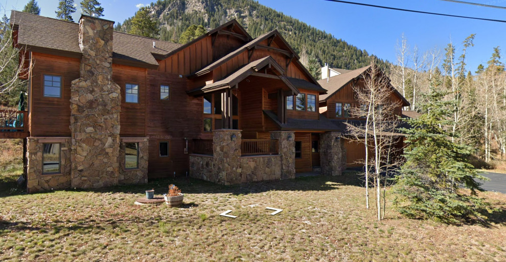 221 Forest Dr - Custom Partial-timber Frame Single-family home w/ ADU