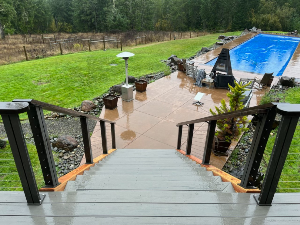 Deck - transitional deck idea in Seattle
