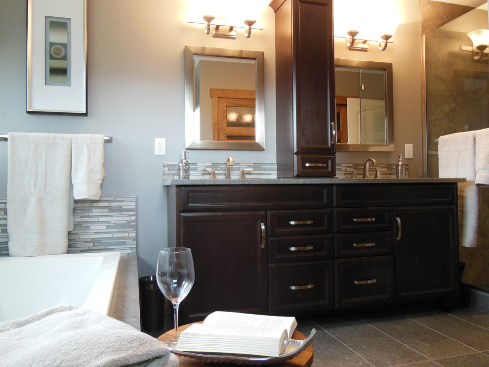 This is an example of a transitional bathroom in Calgary.