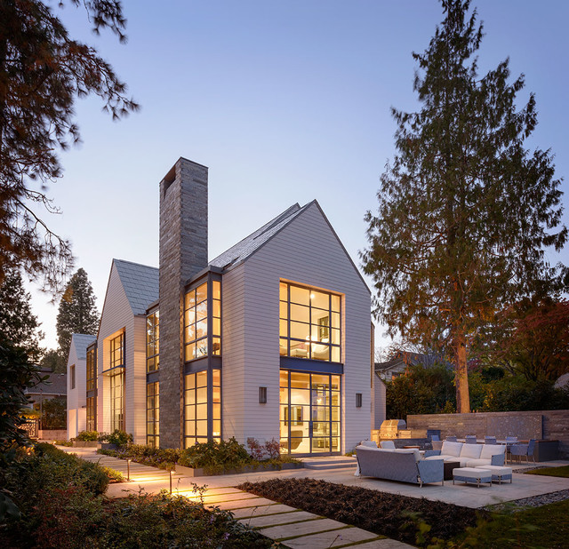 Lakefront House 