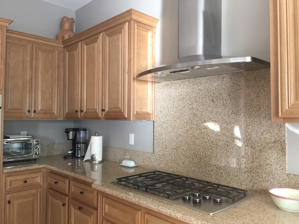 Does A White And Grey Quartz Countertop Match Maple Cabinets?