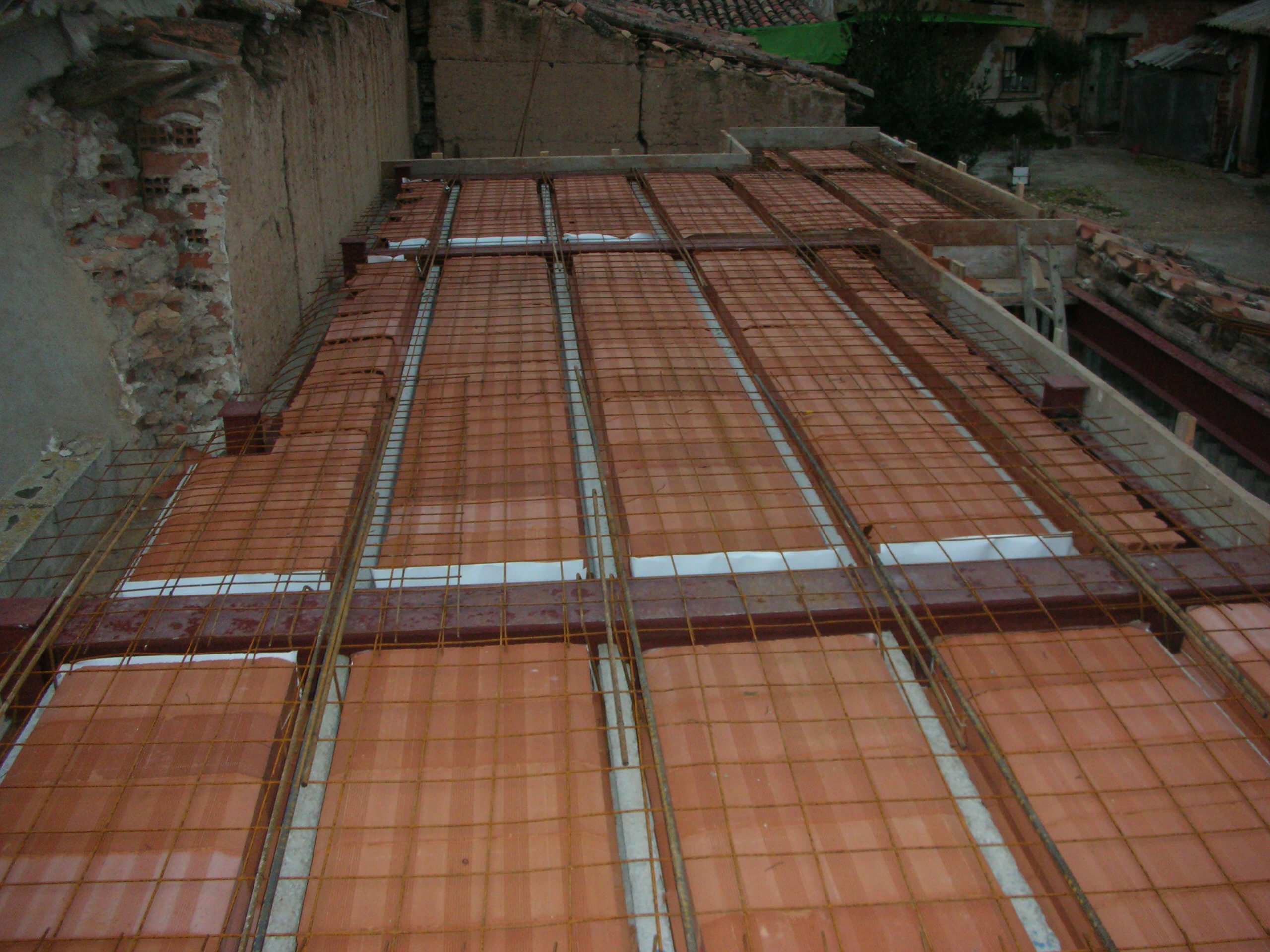 Edificio dos viviendas 157,70 metros cuadrados.