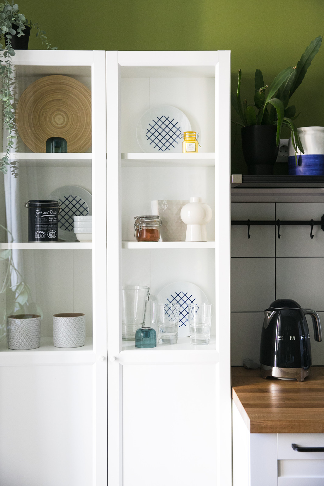 Однокомная квартира в сочных тонах