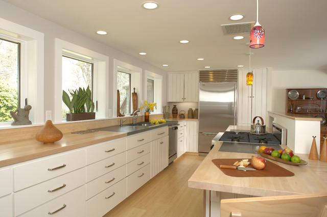 Cape Cod, MA contemporary-kitchen