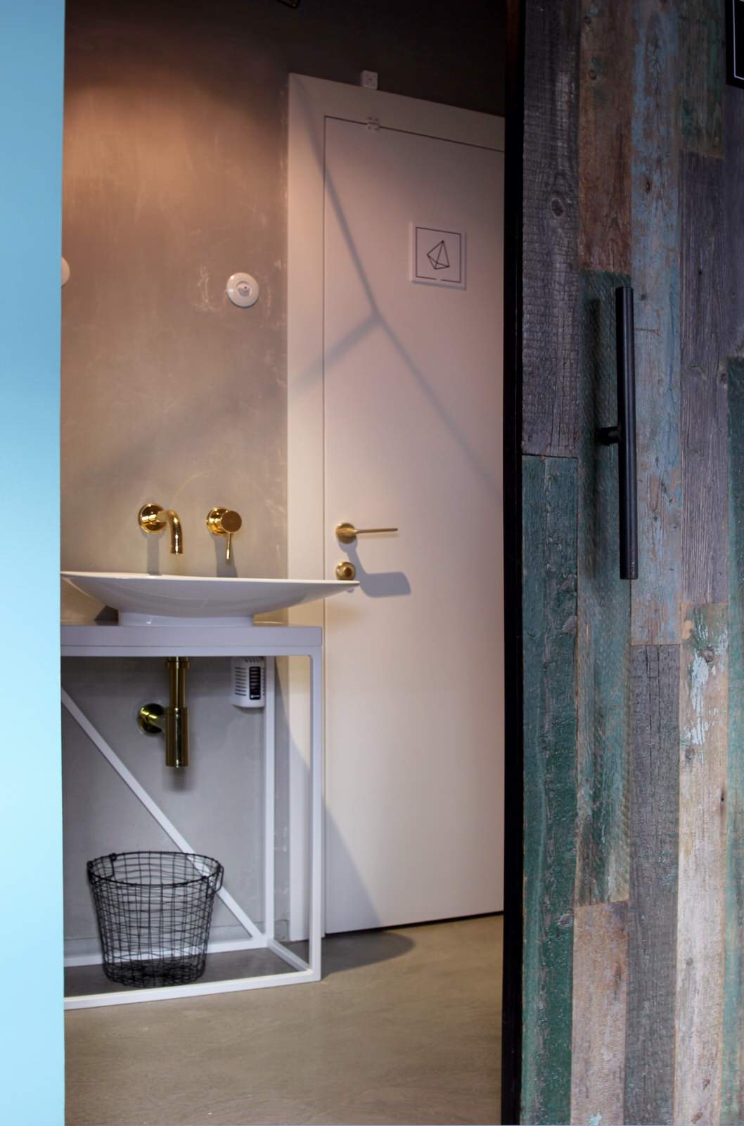 Maria Serova "SILENT architecture"