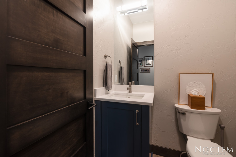 Bathroom - transitional bathroom idea