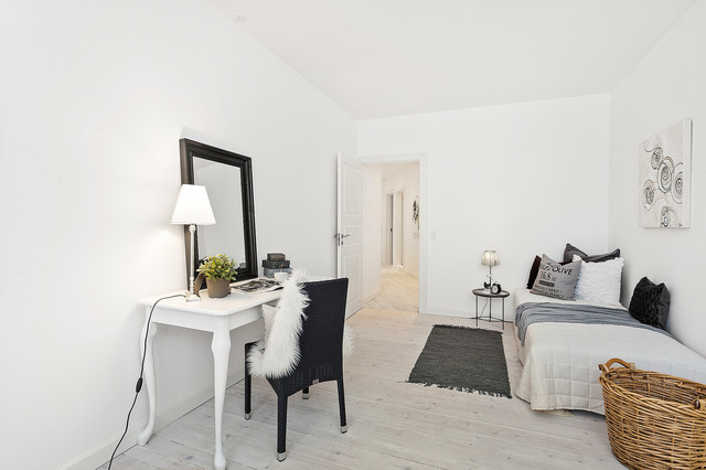 Frederiksundsvej scandinavian-bedroom