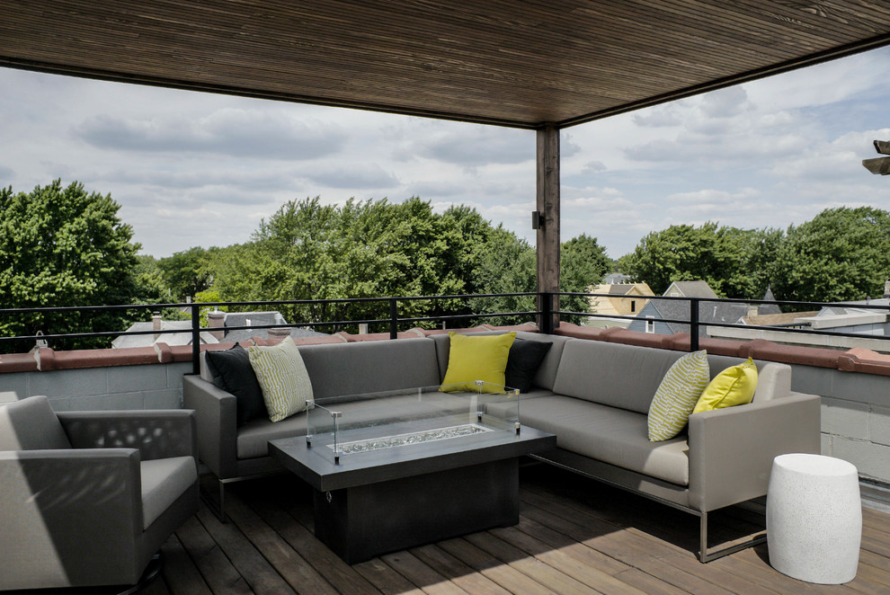 Summer Style in West Lakeview - Contemporary - Deck - Chicago - by ...