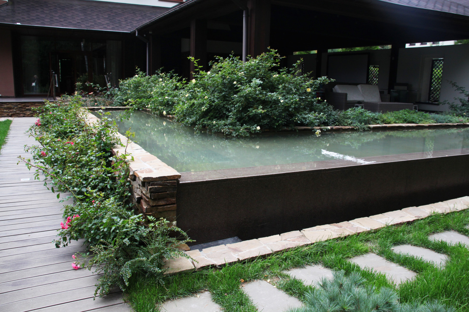 Стародачное